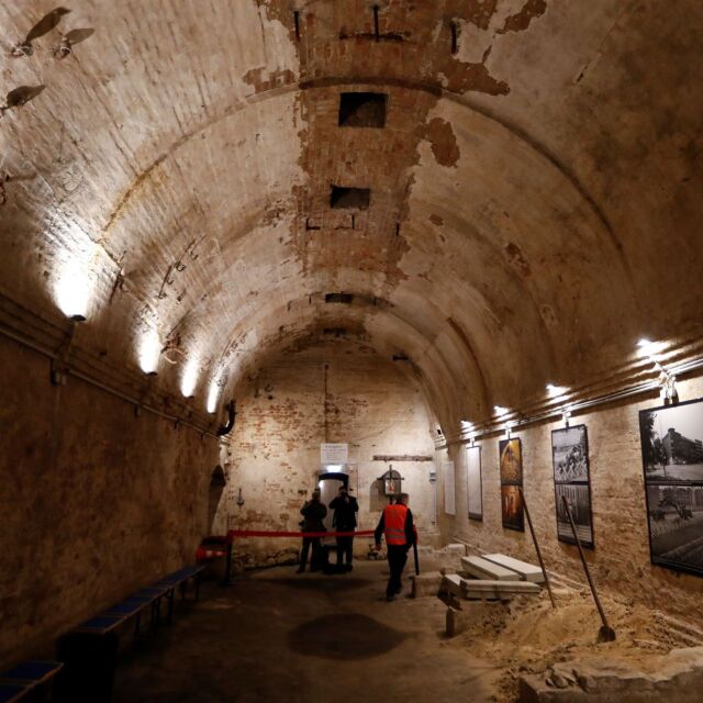 Тунел за бягство под Берлинската стена беше отворен за посещения