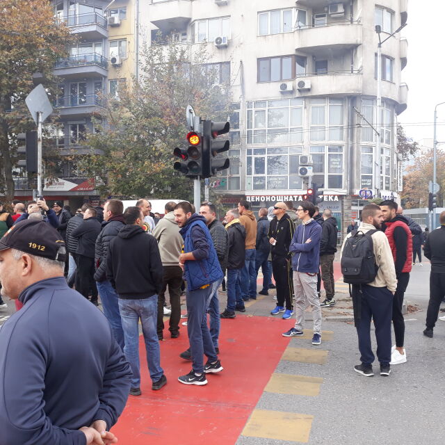 Фенове на „Ботев” блокираха ключов булевард в Пловдив