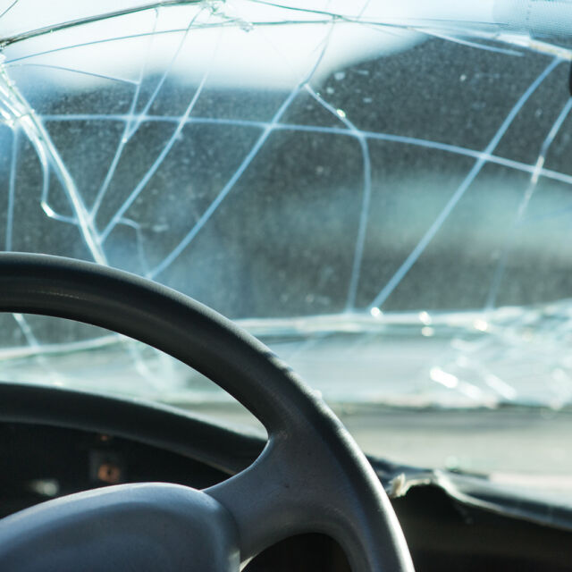 Катастрофа на АМ „Тракия“: Кола мина през мантинелата и се удари в друг автомобил