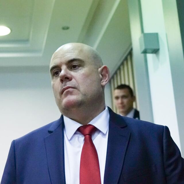 Следователите и прокурорите поискаха президентът да назначи Гешев „в разумни срокове”