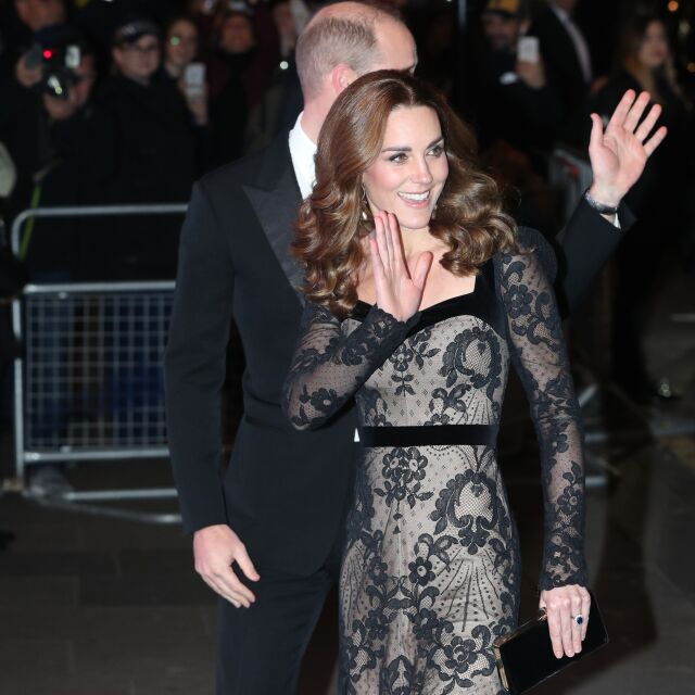 Кейт Мидълтън изуми в дантелена рокля на любимата си марка - Аlexander МcQueen (ВИДЕО)
