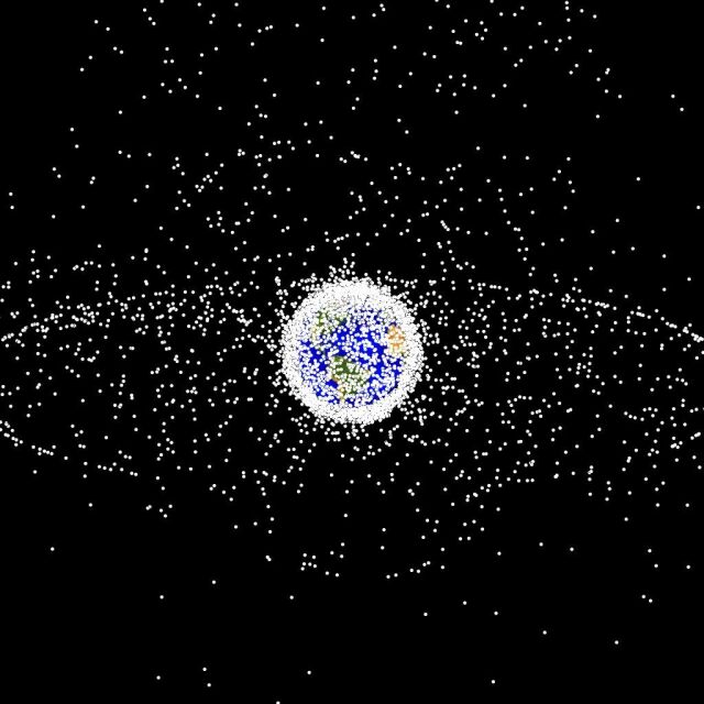 Космическият боклук става все повече и застрашава сателитите ни (ВИДЕО)