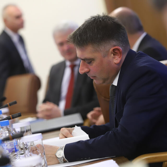 Данаил Кирилов не намира основание да се извинява на членове на ВСС