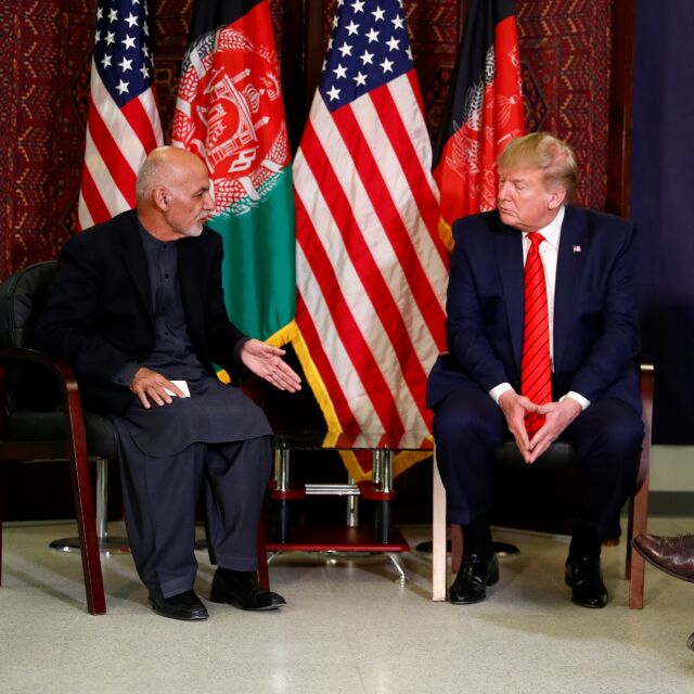 Тръмп в Афганистан: Подновяваме преговорите с талибаните