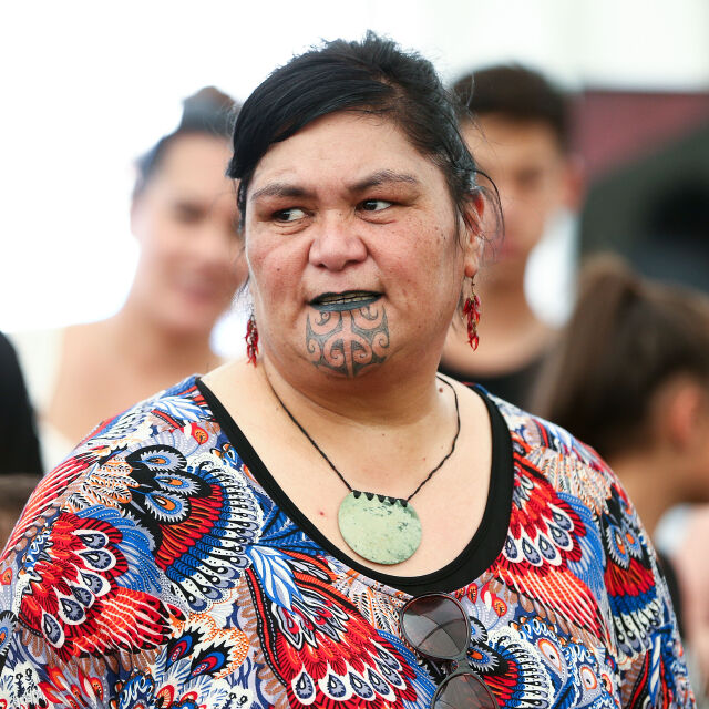 Наная Махута - за пръв път външен министър на Нова Зеландия ще е жена маори с татуировка на лицето