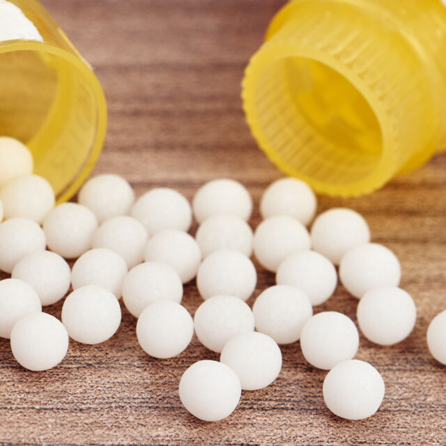Германски хомеопати твърдят, че имат най-добрия лек срещу COVID-19
