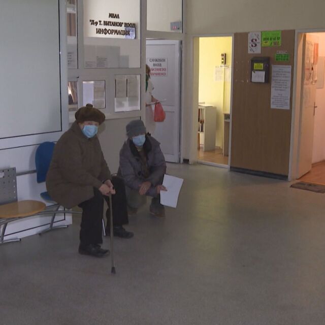 Болниците в Габровска област изнемогват заради многото COVID пациенти
