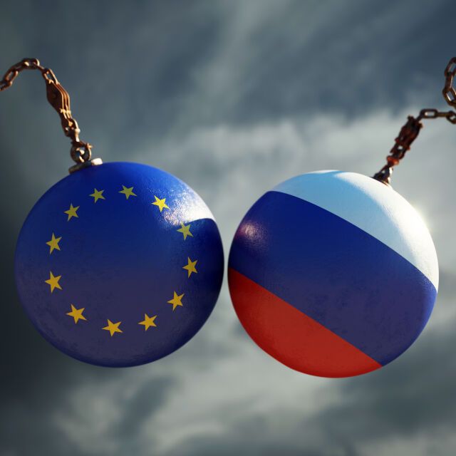 ЕК обмисля санкции срещу фирми, доставящи оръжейни технологии за Русия