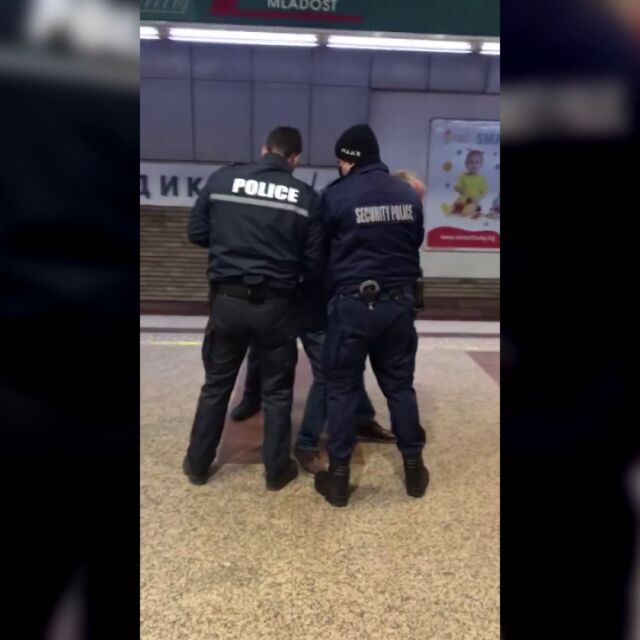 Арест в столичното метро заради неспазване на мерките (ВИДЕО)