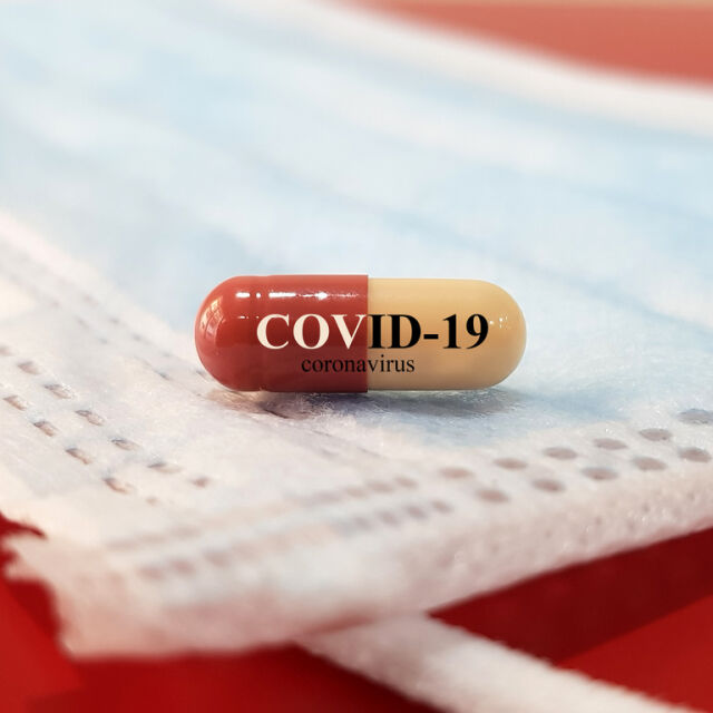 Хапчетата срещу COVID-19 идват официално у нас до 2-3 седмици