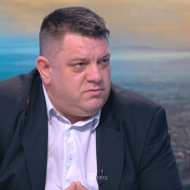 Атанас Зафиров: Мисля, че този път няма как Нинова да оттегли оставката си