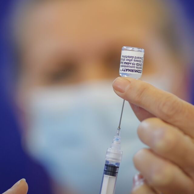 Австрия въвежда задължителна ваксинация срещу COVID-19
