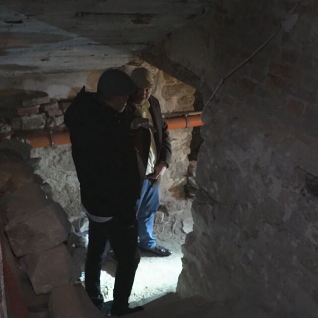 Прокопалият незаконните тунели в Пловдив свързал апартамента си със съседната сграда