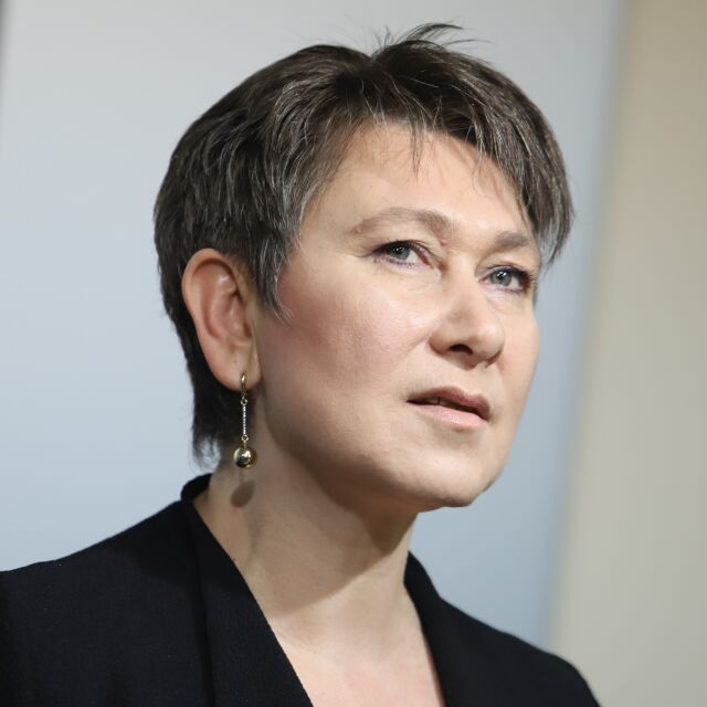 Даниела Везиева ще поиска оставката на трима директори в ДКК