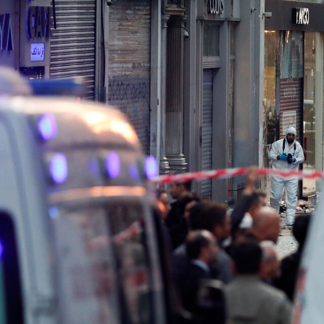 Специалните пратеници на bTV в Истанбул: Камери са запечатали заподозряната преди взрива