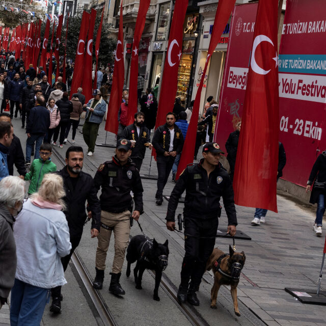 Специалните пратеници на bTV в Истанбул: Увеличава се броят на задържаните за взрива 