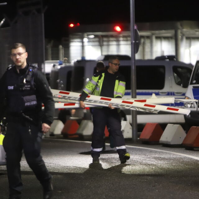 Заложническа криза на летището в Хамбург (СНИМКИ и ВИДЕО)