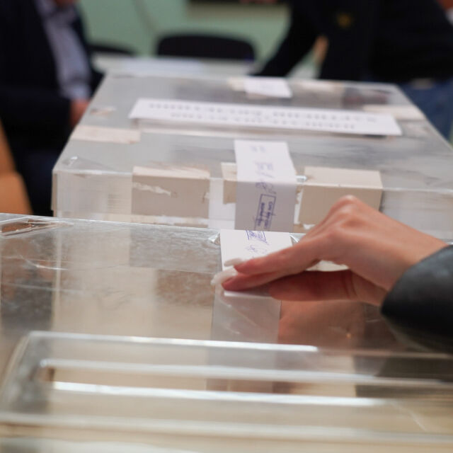 „Тренд“: При избори днес ГЕРБ взима 24,8%, ПП-ДБ – 17,8%