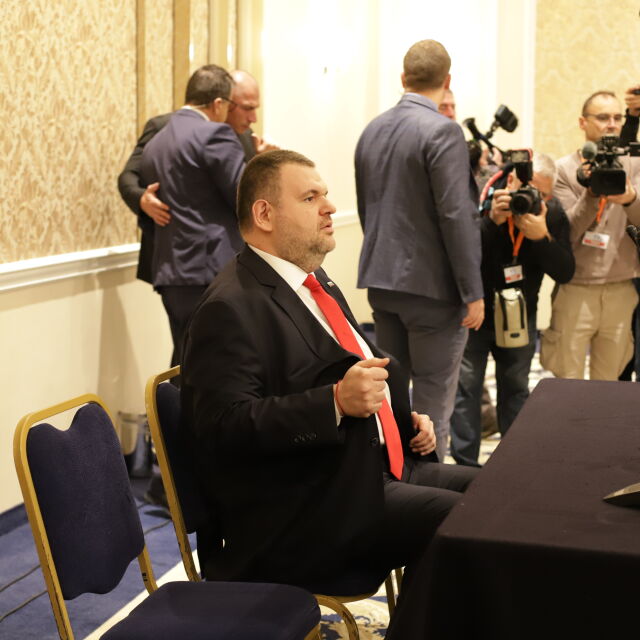 Пеевски ще се кандидатира за председател на ДПС. Доган с грип: Той е феномен в политиката