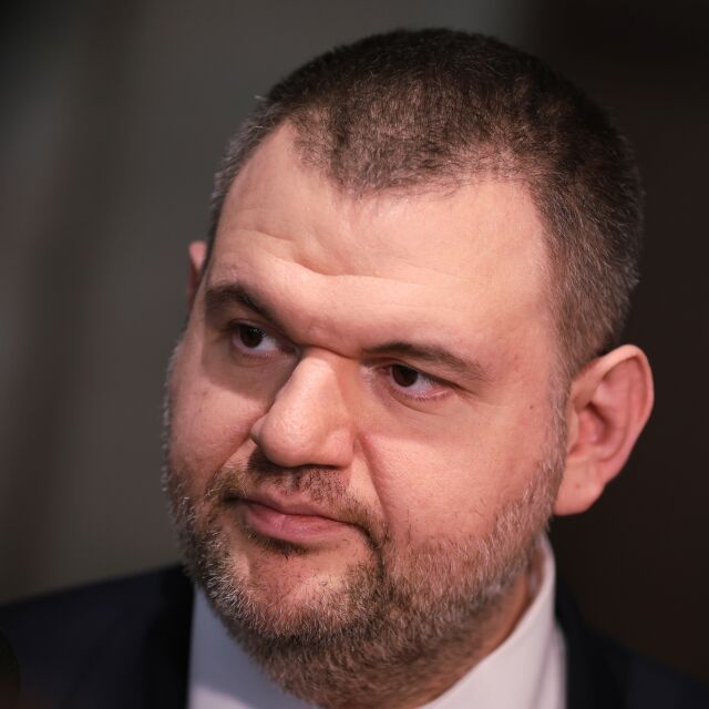  Пеевски: Не можем без външен министър, Радев незабавно да подпише указа 
