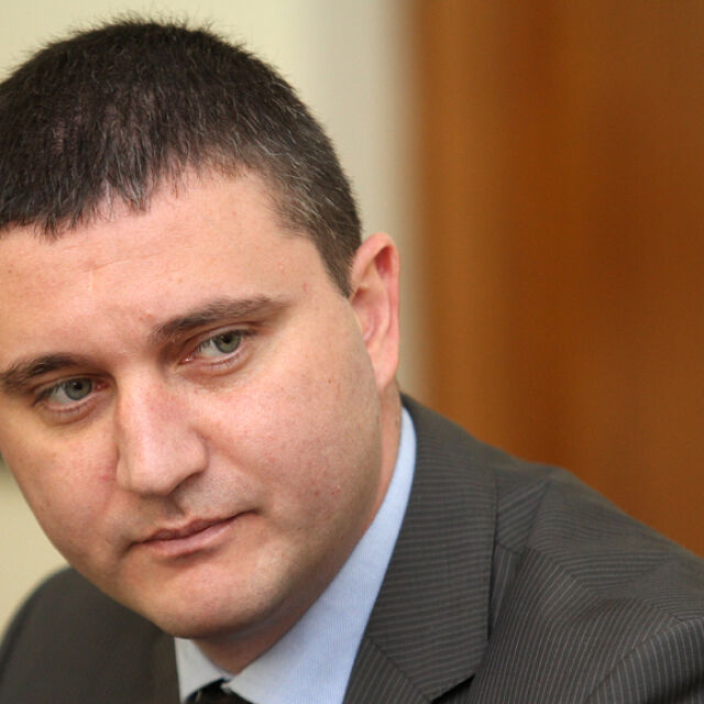Горанов обяви отсрочка за прилагането на наредбата за касовите апарати 