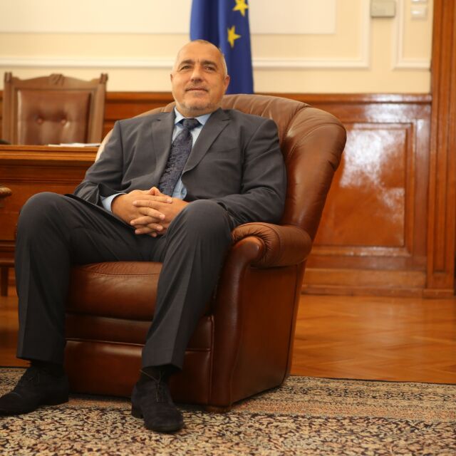  Парламентът не пожела да изслушва Борисов за високите визити в София