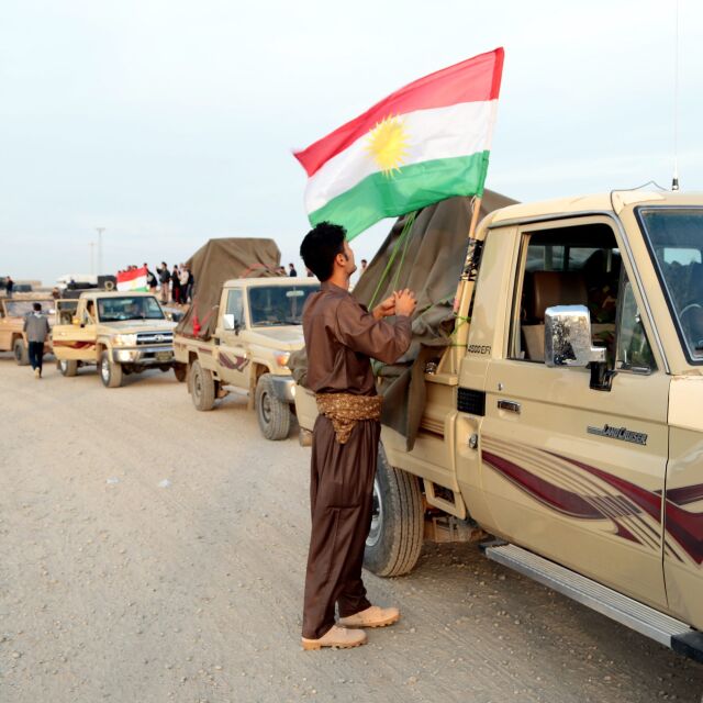 Иракски кюрди тръгнаха към Кобане