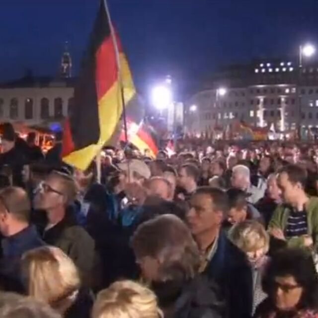 ПЕГИДА събра 9000 души в Дрезден