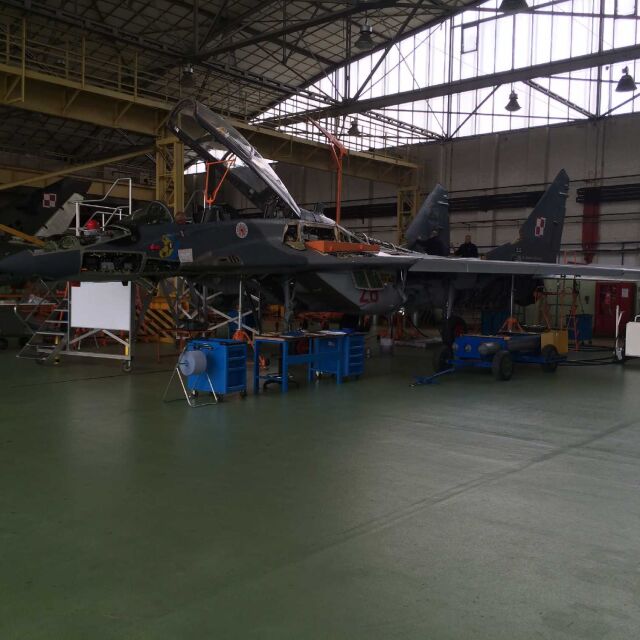 Бидгошч: Какъв е заводът, който ще ремонтира българските самолети "МиГ-29"