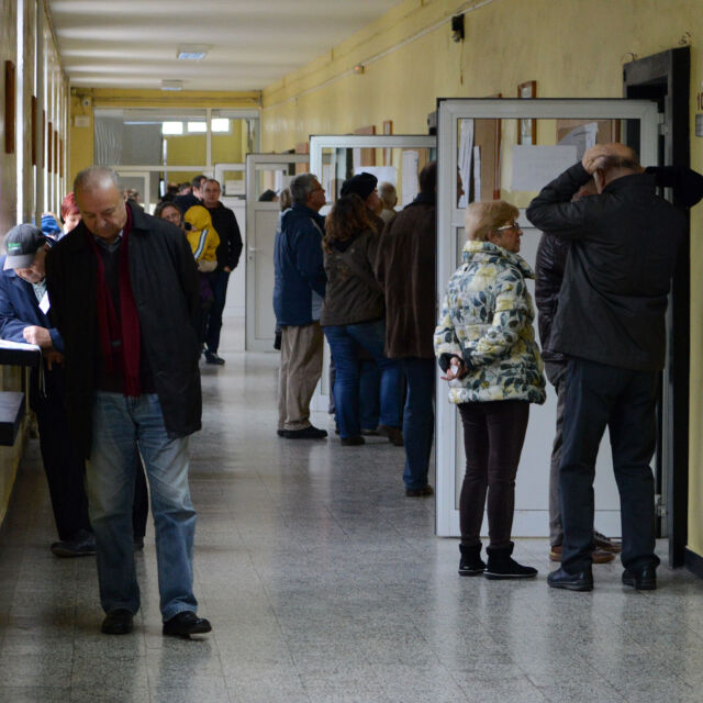 Близо 1,9 млн. българи са поискали електронно гласуване