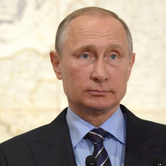 Владимир Путин отмени визитата си в Париж