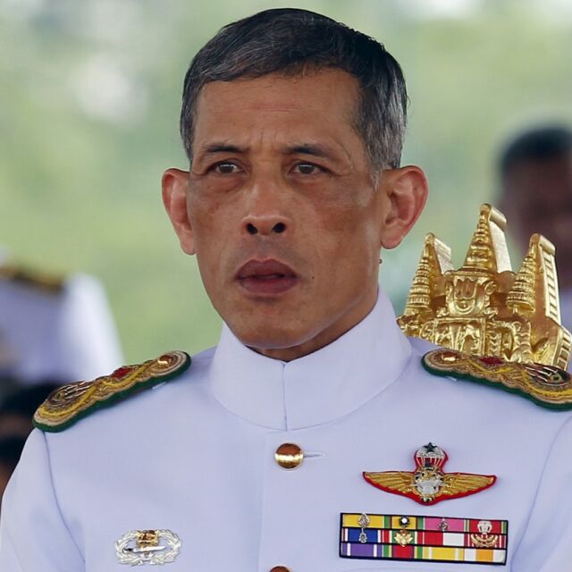 Коронацията на следващия тайландски крал може да се отложи с година