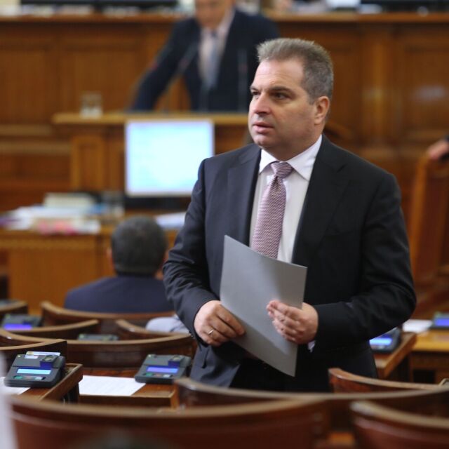 Регионалният министър: Продължават плащанията по инхаус поръчките за АМ „Хемус“