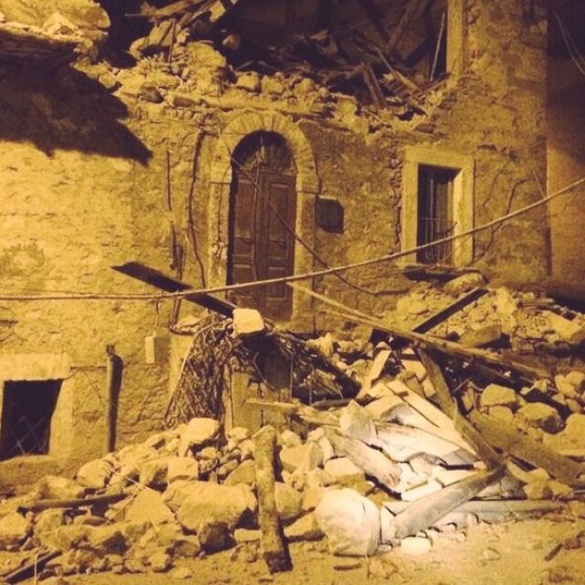 Две силни земетресения удариха Италия (СНИМКИ и ВИДЕО)