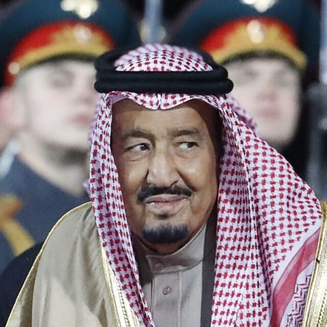 Крал Салман пристигна първата официална визита на саудитски суверен в Русия