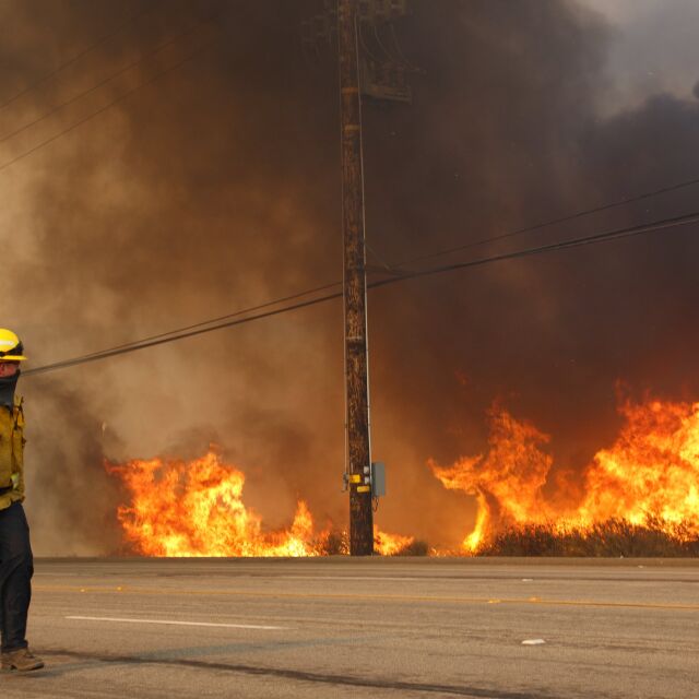 Пожари в Калифорния взеха най-малко 10 жертви (СНИМКИ) 