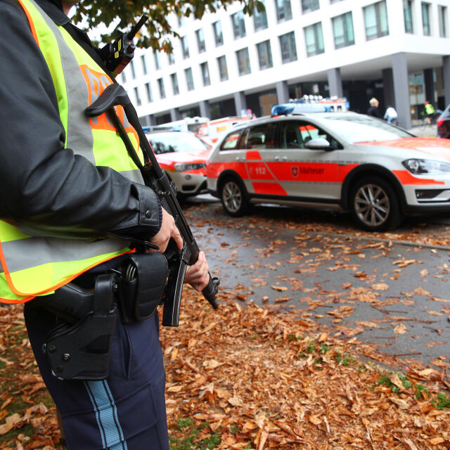 Мъж рани четирима души с нож в Мюнхен (СНИМКИ и ВИДЕО)