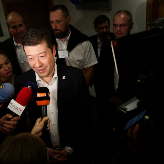 Крайнодясна партия с изненадващ успех на парламентарните избори в Чехия