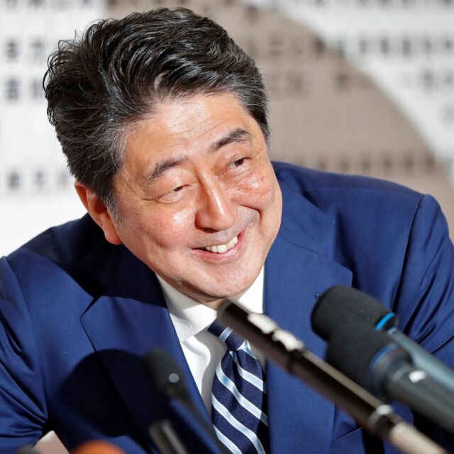 Партията на Шиндзо Абе спечели предсрочните избори в Япония