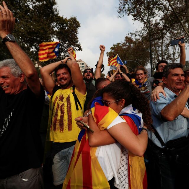 Каталунските депутати обявиха независимост от Испания