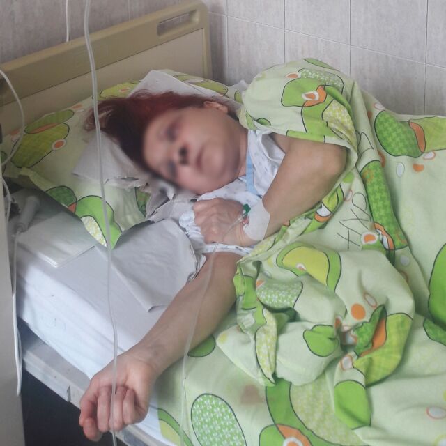 Дрогиран преби медицинска сестра и опита да души пациентка в "Пирогов"