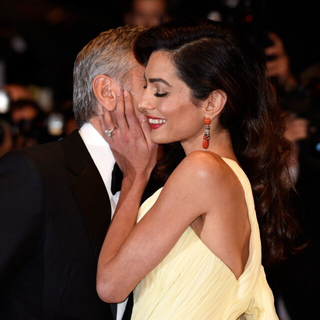 14 момента, в които Джордж Клуни показа нежност и страст към Амал