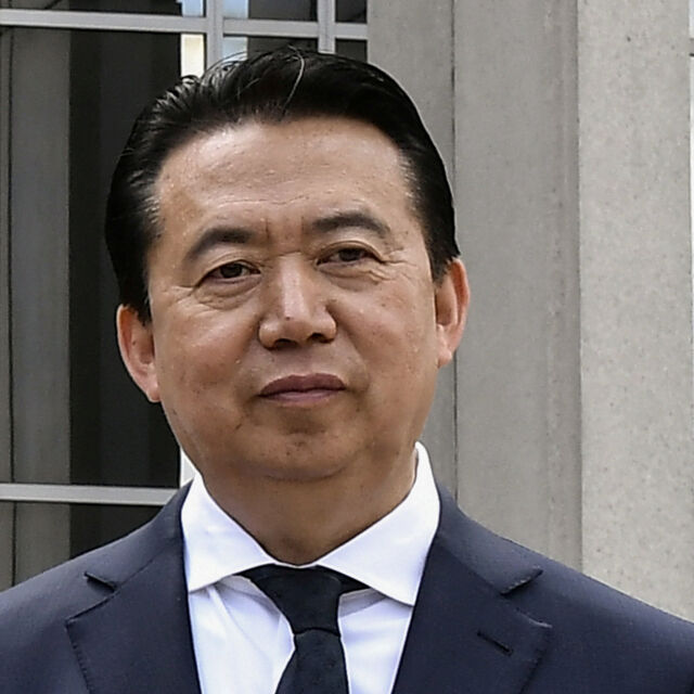 Китай съобщи, че разследва шефа на Интерпол за закононарушения