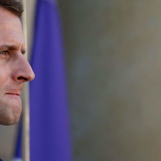  След сблъсъците в Париж: Макрон свика френските политически лидери