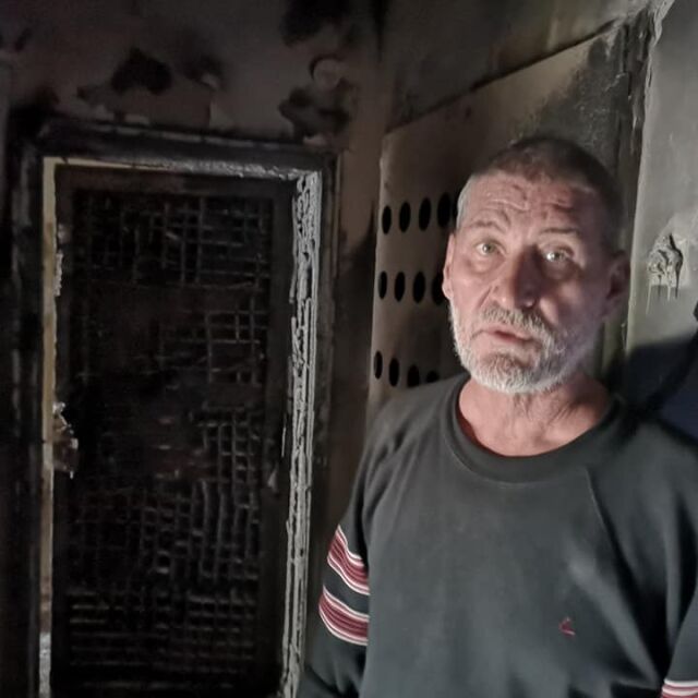 Запалиха гума пред дома на бургаски фоторепортер (СНИМКИ)