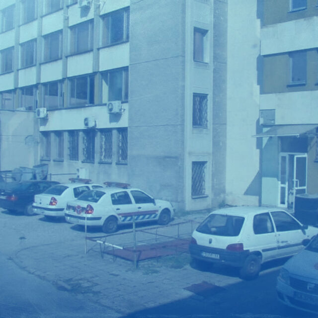 Трима от осемте задържани след спецакцията в ДАИ – Пловдив остават в ареста