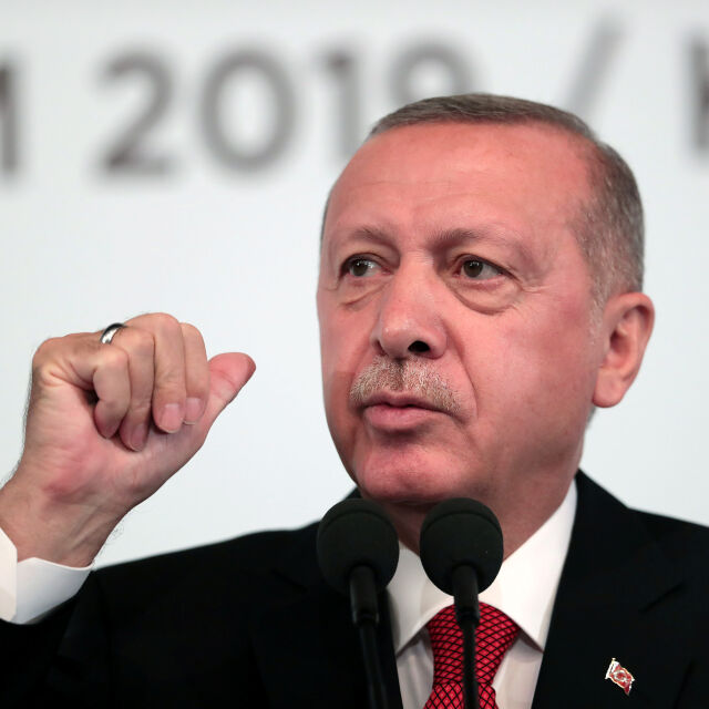 Ердоган: Турция започва военни операции по въздух и земя в Сирия