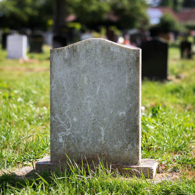 Жив човек беше обявен за мъртъв и откаран на гробищата в Сливен