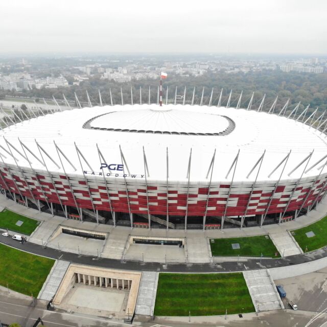 Националният стадион във Варшава се готви да стане полева болница