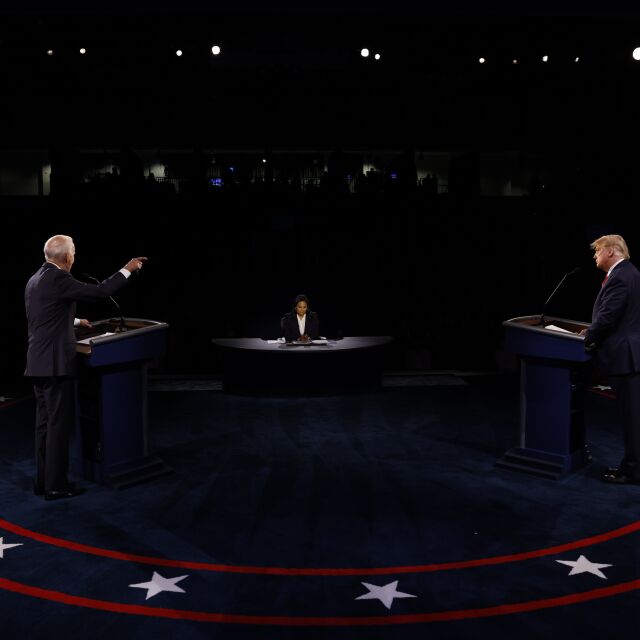 Последен дебат: Тръмп и Байдън спориха за COVID-19, данъци и пари от чужбина (целият дебат на английски)